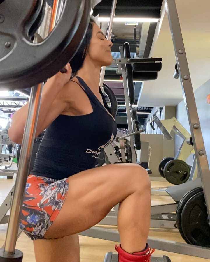 Love these weight training, Fitness Centre: Fitness Model,  Weight training,  Hot Instagram Models,  Olympic weightlifting  