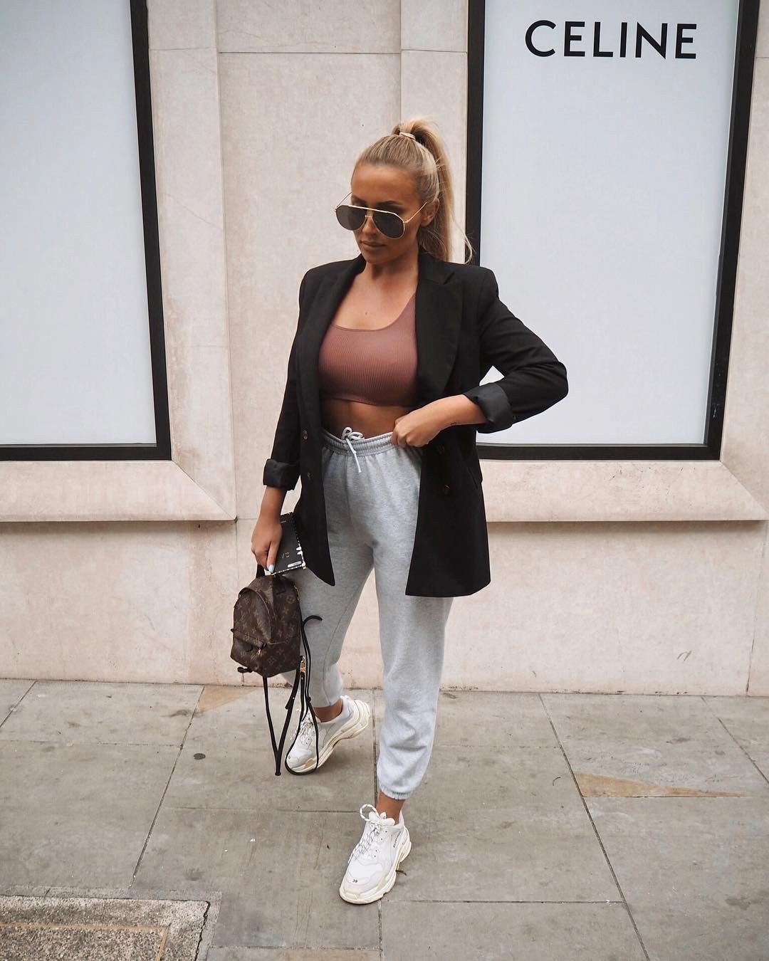 Jogger Outfit Ideas For Girls, Street fashion: Estilo callejero,  Atuendos Para Correr  
