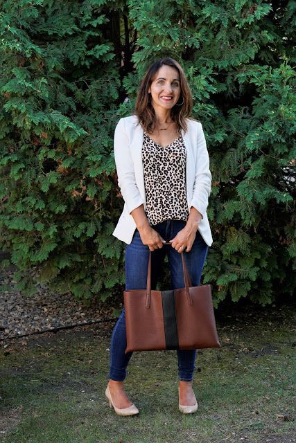 Traje de chaqueta blanca