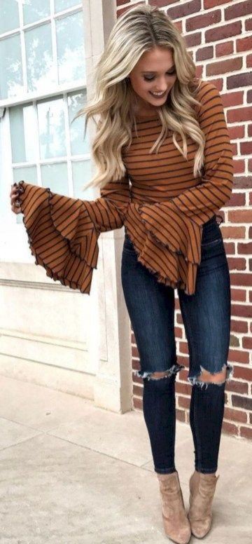 Lindos atuendos para el invierno, Ropa de invierno: trajes de invierno,  Jersey navideño,  Atuendos Informales,  Atuendo de blusas con mangas acampanadas  