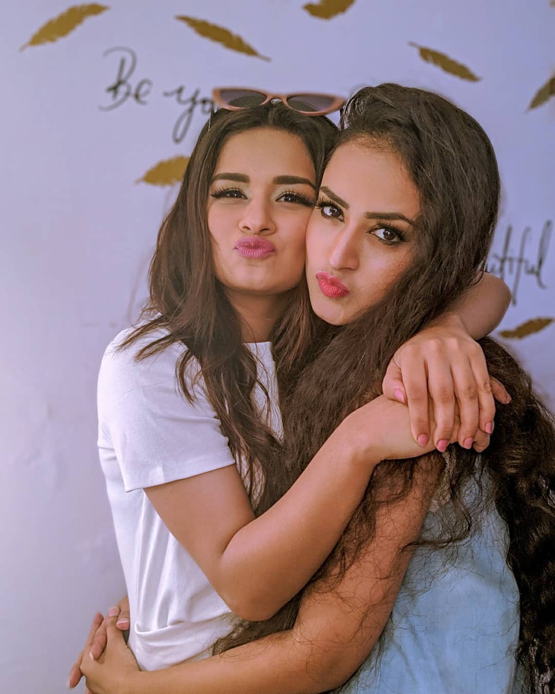 Farhina Parvez Jarimari Instagram: avneet kaur,  Farhina Parvez Jarimari,  farinha parvez  