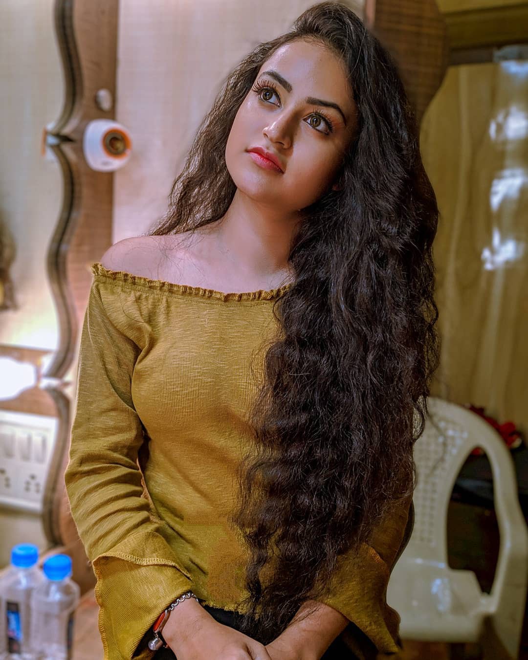 farnaz shetty zee mundo