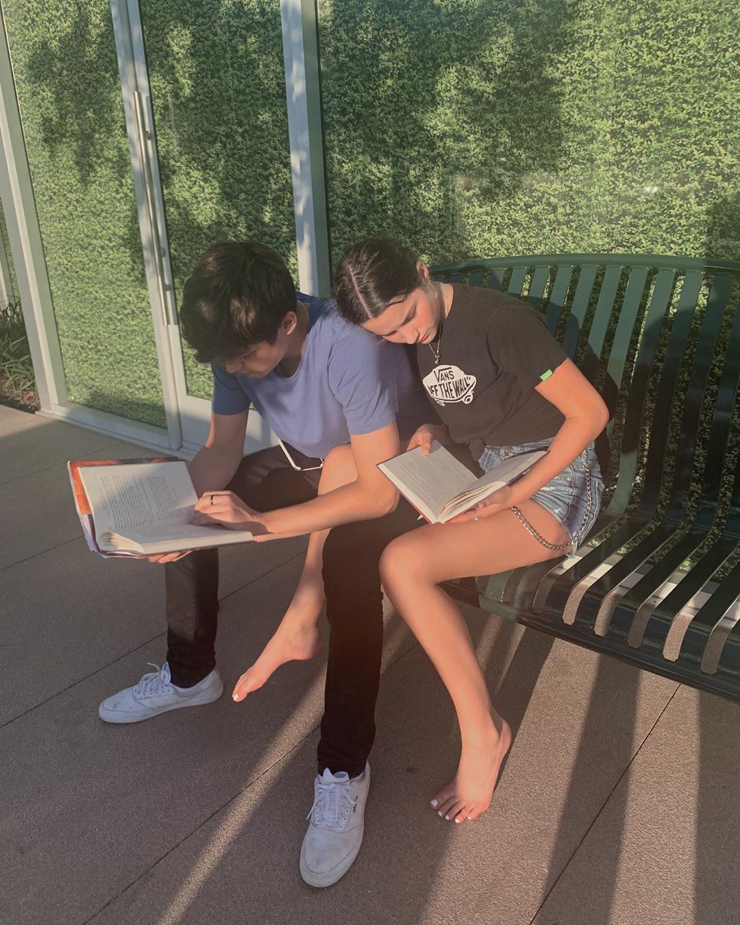 Annie LeBlanc piernas foto, zapato, vacaciones