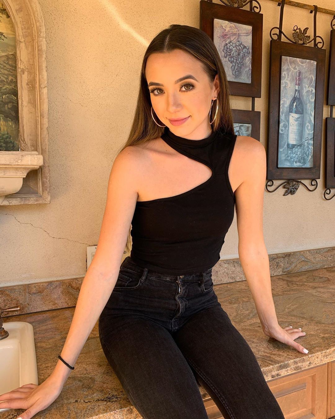 Veronica Merrell piernas calientes, Ideas de peinados largos y Modelo sexy: Pelo largo,  modelo caliente,  Chicas Lindas De Instagram,  Verónica Merrell Instagram  