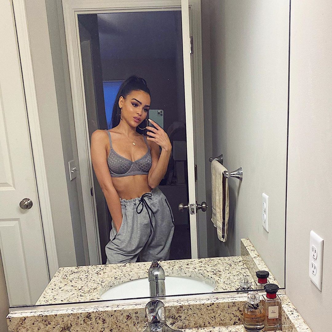 Ideas de vestidos de jeans de Lisa Ramos, ideas de sesión de fotos, fotos de chicas hermosas: chicas de instagram,  Atuendo De Vaqueros  