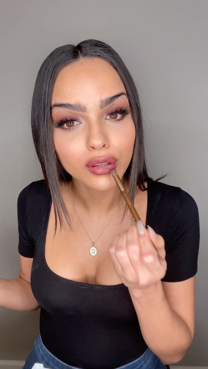Lisa Ramos cabello negro natural, cara de chicas lindas Instagram, labios hermosos