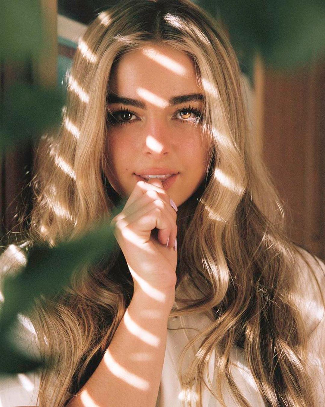 Addison Rae cabello rubio natural, Rostro hermoso, Labios naturales: Pelo largo,  Pelo rubio,  Chicas Lindas Instagram,  Chicas Lindas De Instagram,  Addison RaeInstagram  