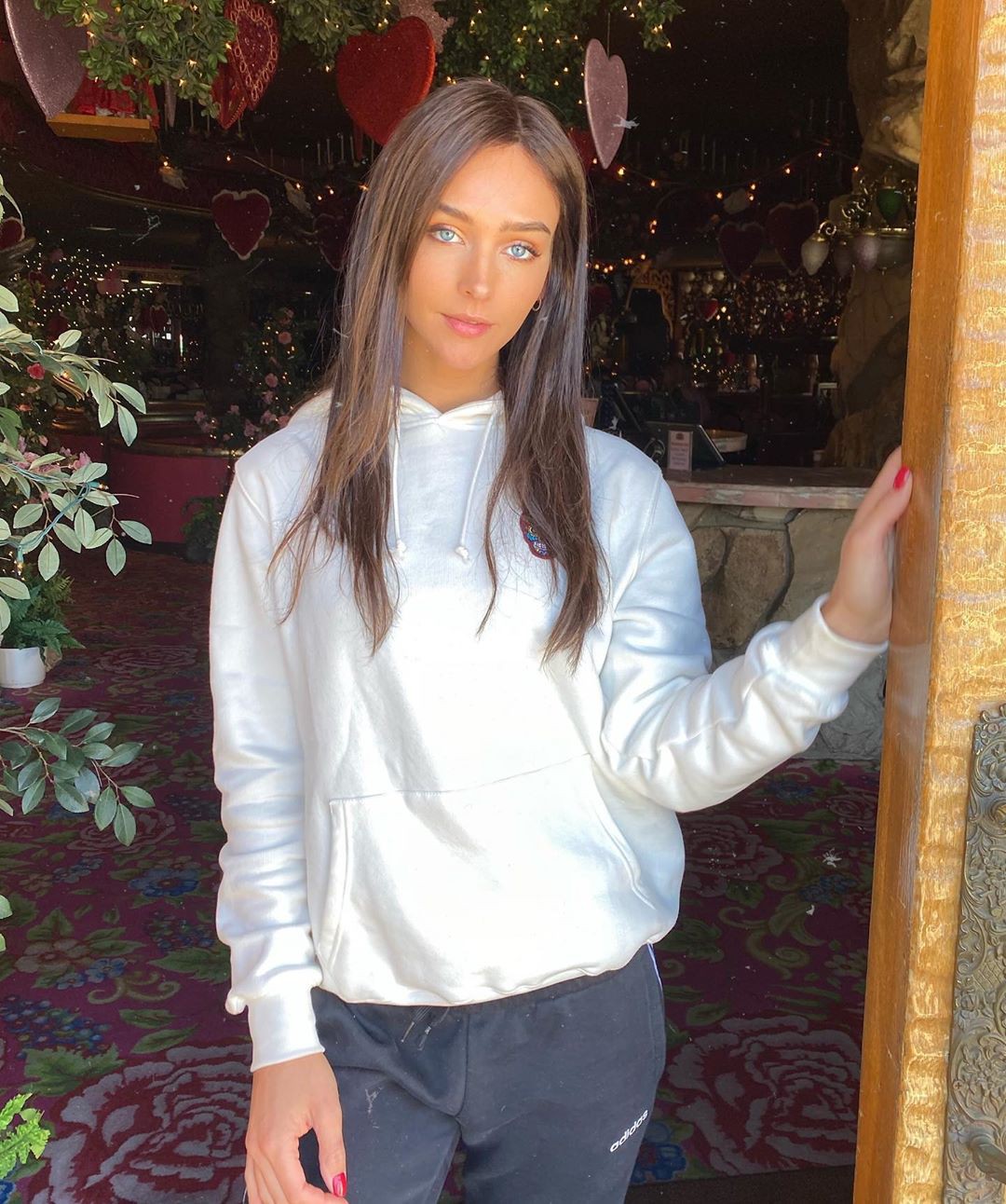 Rachel Cook jeans dresses ideas, Easy Long Hairstyles y Hair Style: Pelo castaño,  chicas de instagram,  Atuendo De Vaqueros  
