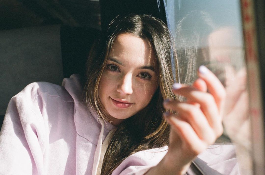 Veronica Merrell Lindos peinados negros, Cara de chicas lindas Instagram, Labios hermosos: pelo negro,  Chicas Lindas Instagram,  Chicas Lindas De Instagram,  Verónica Merrell Instagram  
