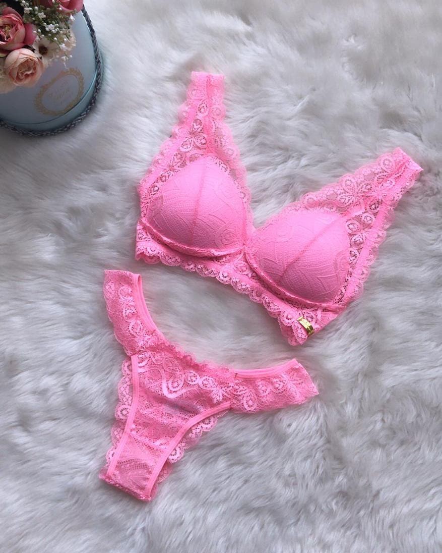 rosa vaporosa foto de instagram, lencería, ideas de moda: chicas de instagram,  ropa interior rosa,  lencería rosa,  Parte superior de la ropa interior  