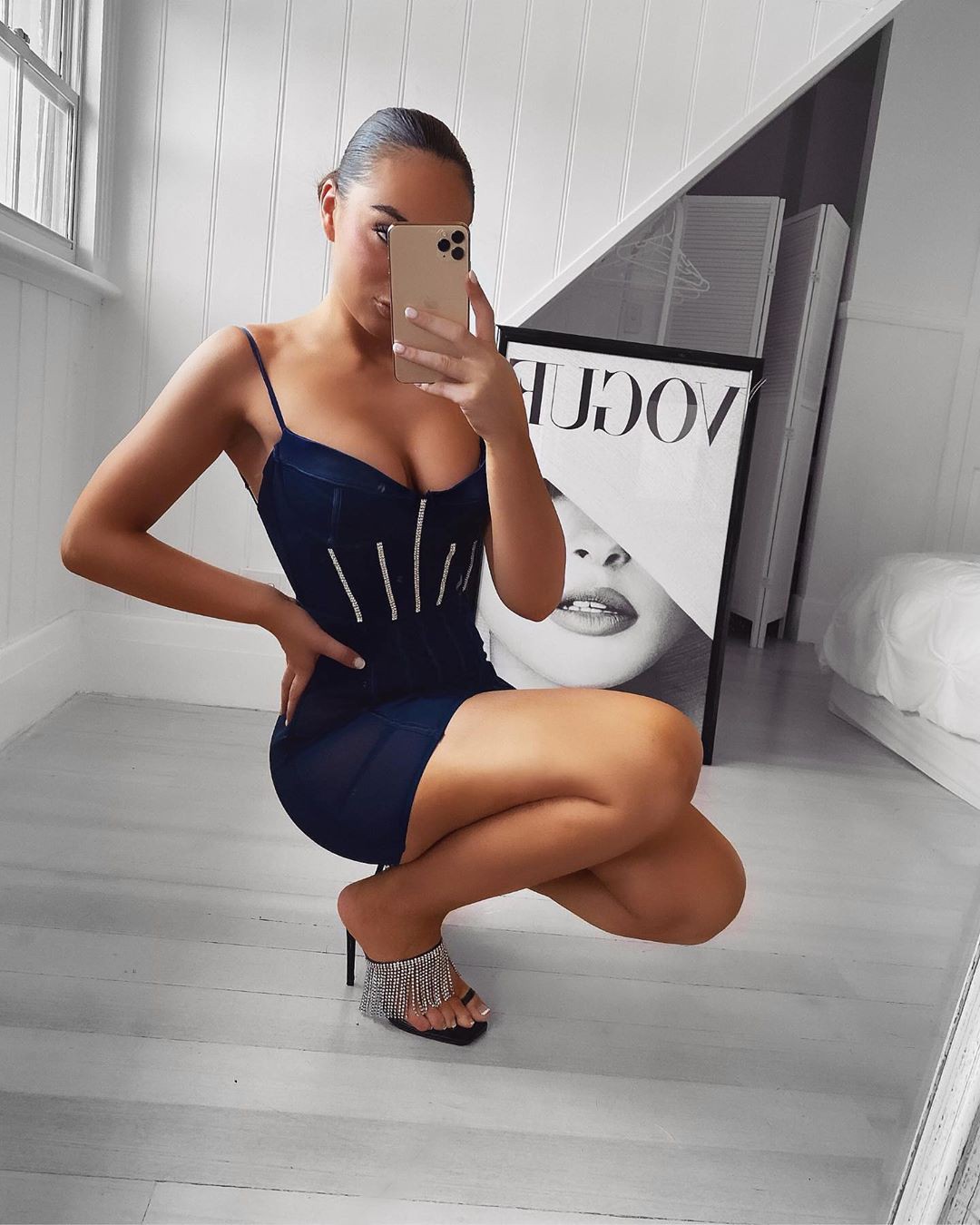 Emma Spiliopoulos sesión de fotos de chicas, muslos de mujer, foto de piernas