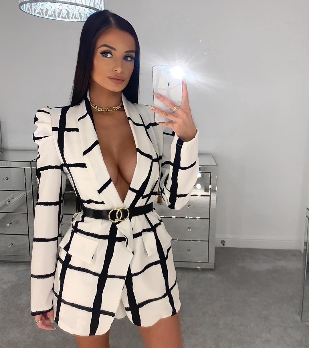 estilo a juego blanco con vestido, ideas de atuendo, ropa exterior