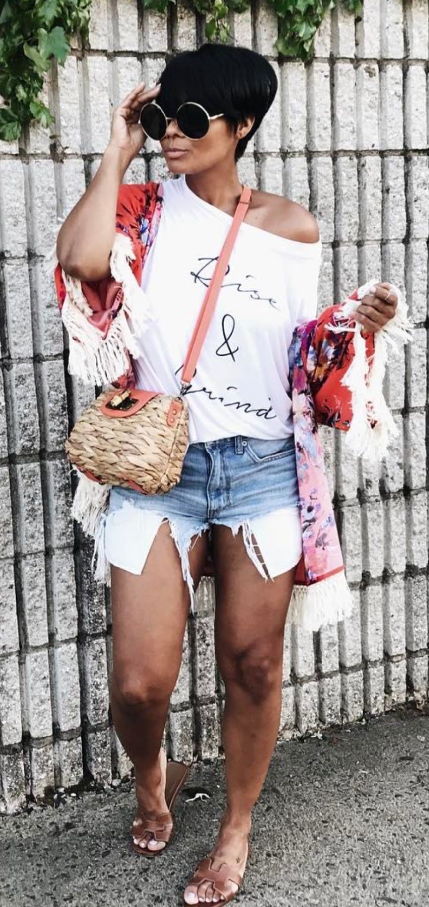 Kyrzayda Rodriguez tenía una moda increíble, sus atuendos siempre serán una inspiración... | Ideas de atuendos de verano 2020: MODA,  Ideas de atuendos,  trajes de verano  