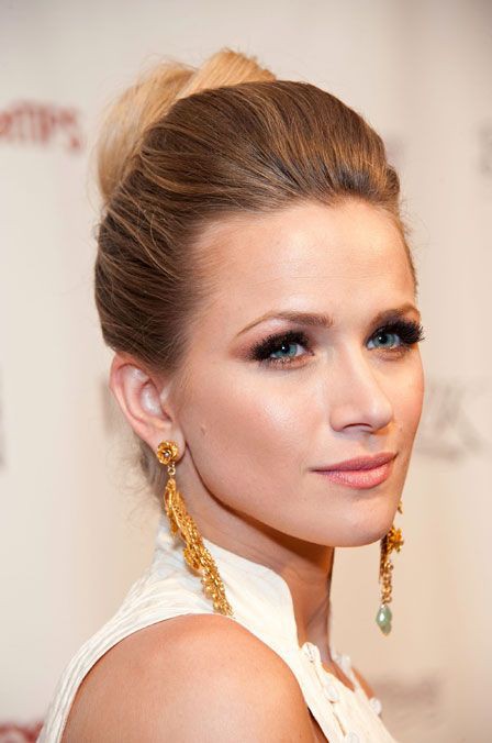 Shantel VanSanten Maquillaje facial, Labios hermosos, Peinado para niñas: Chicas Lindas De Instagram,  Shantel Vansanten  
