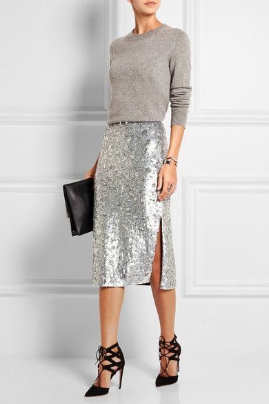 Colour outfit, you must try style sequin skirt, fashion model, sequin skirt, pencil skirt, crop top, t shirt: Crop top,  Pencil skirt,  fashion model,  T-Shirt Outfit,  Sequin Skirts  