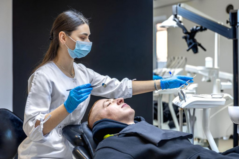 Best Type of Dental Drown for Front Teeth